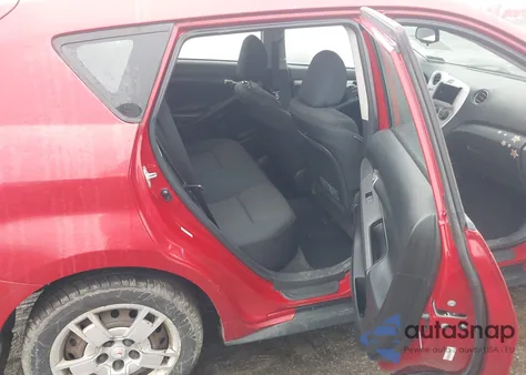 2009 Pontiac Vibe z USA, uszkodzony, nr VIN 5Y2SM67079Z466832